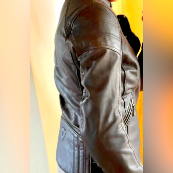 Women’s Leather REV’IT Motorcycle Jacket Size 38 (Small). - Picture 2 of 10